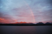 Norwegische Abendstimmung mit Regenbogen